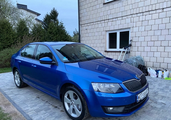 Skoda Octavia cena 35500 przebieg: 271000, rok produkcji 2013 z Warszawa małe 781